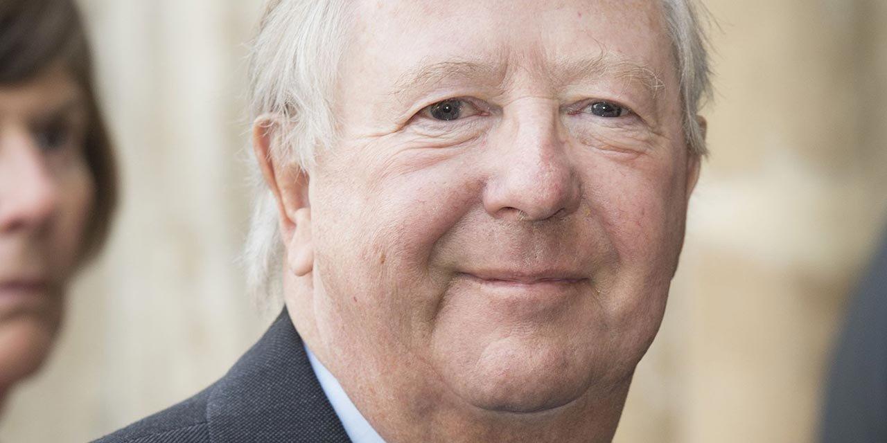 Brooke-Taylor fue parte de la revista Footlights de la Universidad de Cambridge, el caldo de cultivo de varias generaciones de talentos cómicos británicos. Ingresó a la comedia de radio y televisión en la década de 1960 junto a los futuros miembros de Monty Python John Cleese y Graham Chapman.