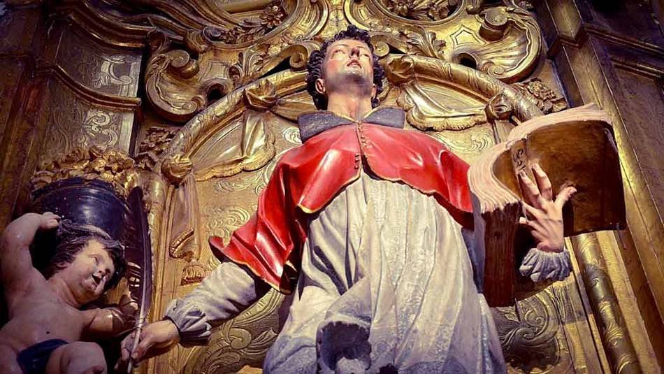 Memoria de la inhumación de san Buenaventura, obispo de Albano y doctor de la Iglesia, celebérrimo por su doctrina, por la santidad de su vida y por las preclaras obras que realizó en favor de la Iglesia.