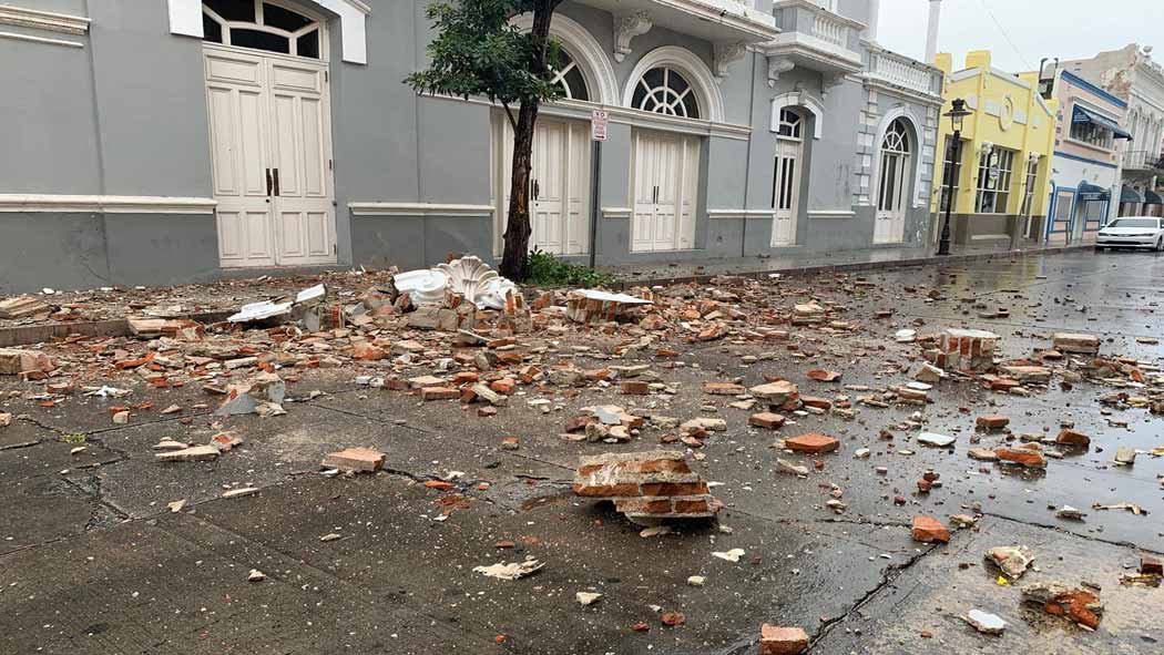 El temblor de magnitud 5.2 que estremeció a Puerto Rico esta mañana provocó el colapso de varias estructuras en el municipio de Ponce, confirmó la alcaldesa María «Mayita» Meléndez.