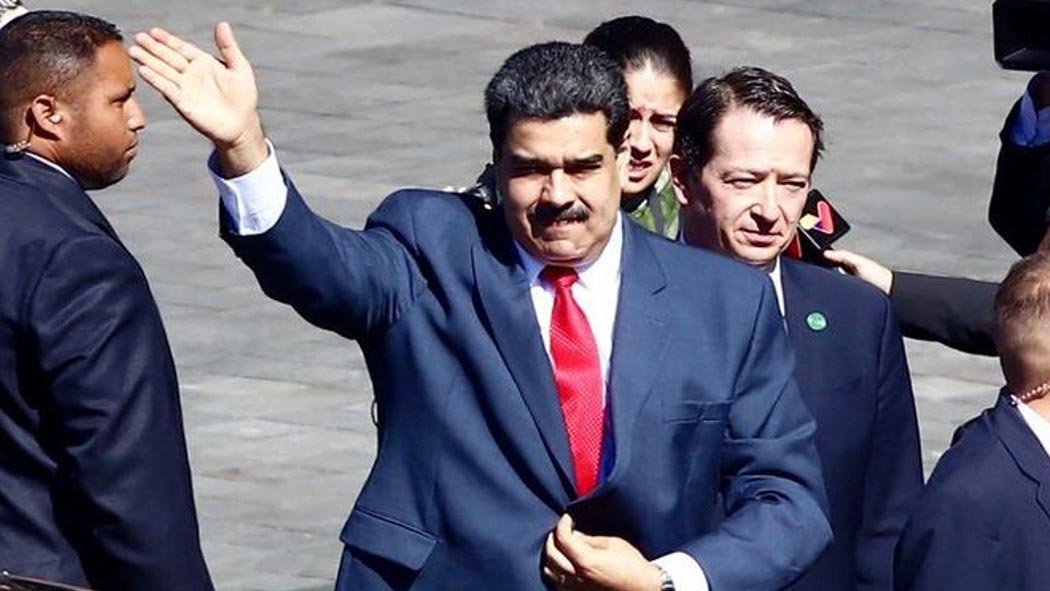 Estados Unidos informó que investiga a dos firmas mexicanas por ayudar al régimen de Nicolás Maduro a comerciar petróleo en mercados internacionales, a pesar de que aún están vigentes las restricciones estadounidenses en Venezuela. Estados Unidos informó que investiga a dos firmas mexicanas por ayudar al régimen de Nicolás Maduro a comerciar petróleo en mercados internacionales, a pesar de que aún están vigentes las restricciones estadounidenses en Venezuela.