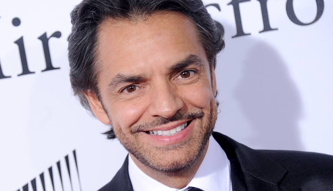 El actor Eugenio Derbez desató una polémica en redes sociales luego de publicar un video en el que hizo un llamado a la gente para apoyar a médicos del IMSS, pero terminó siendo acusado por “difundir noticias falsas” El actor Eugenio Derbez desató una polémica en redes sociales luego de publicar un video en el que hizo un llamado a la gente para apoyar a médicos del IMSS, pero terminó siendo acusado por “difundir noticias falsas”