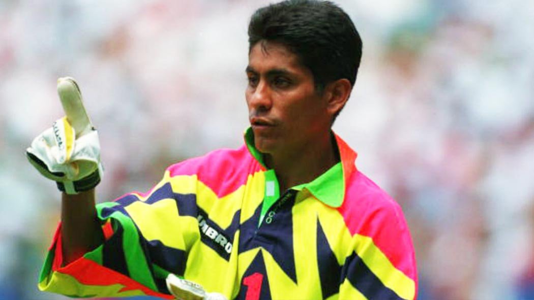 Se estrenó 'El Inmortal', serie dedicada a Jorge Campos, en la que la vida del legendario arquero mexicano es narrada por el mismo. Se estrenó 'El Inmortal', serie dedicada a Jorge Campos, en la que la vida del legendario arquero mexicano es narrada por el mismo.