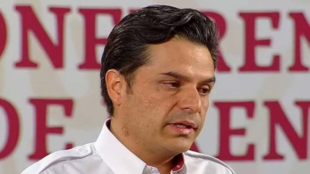 Tanto el funcionario como otras personas que viajaban con él sufrieros fracturas y lesiones por lo que tuvieron que realizarse una revisión médica.