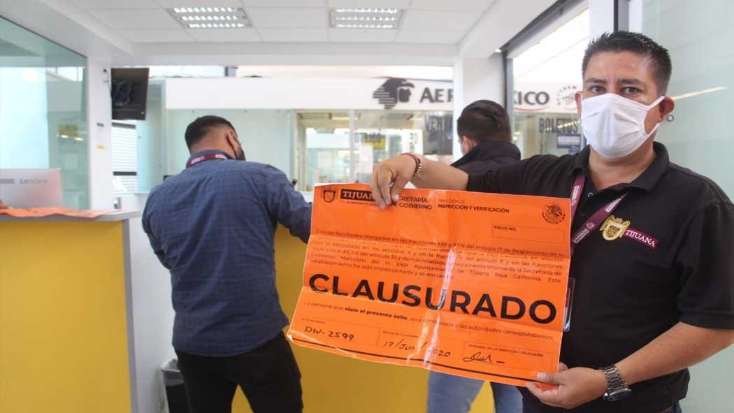El Grupo Aeroportuario del Pacífico (GAP) informó que se ha cerrado el aeropuerto de Tijuana debido al ingreso ilícito, por la fuerza y sin un proceso adecuado de inspección de un grupo de inspectores de este municipio a la zona estéril de la terminal. El Grupo Aeroportuario del Pacífico (GAP) informó que se ha cerrado el aeropuerto de Tijuana debido al ingreso ilícito, por la fuerza y sin un proceso adecuado de inspección de un grupo de inspectores de este municipio a la zona estéril de la terminal.
