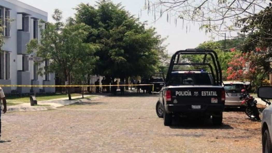 La Fiscalía General de la República (FGR) atrae la investigación sobre el asesinato del Juez Federal Uriel Villegas Ortiz y su esposa, en su domicilio en la colonia Real Vista Hermosa, en la capital de Colima. La Fiscalía General de la República (FGR) atrae la investigación sobre el asesinato del Juez Federal Uriel Villegas Ortiz y su esposa, en su domicilio en la colonia Real Vista Hermosa, en la capital de Colima.