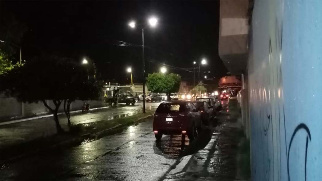 Una amenaza de ataque con explosivos provocó que elementos de la Guardia Nacional redoblara la seguridad en las instalaciones de la refinería de Petróleos Mexicanos en Salamanca, Guanajuato.