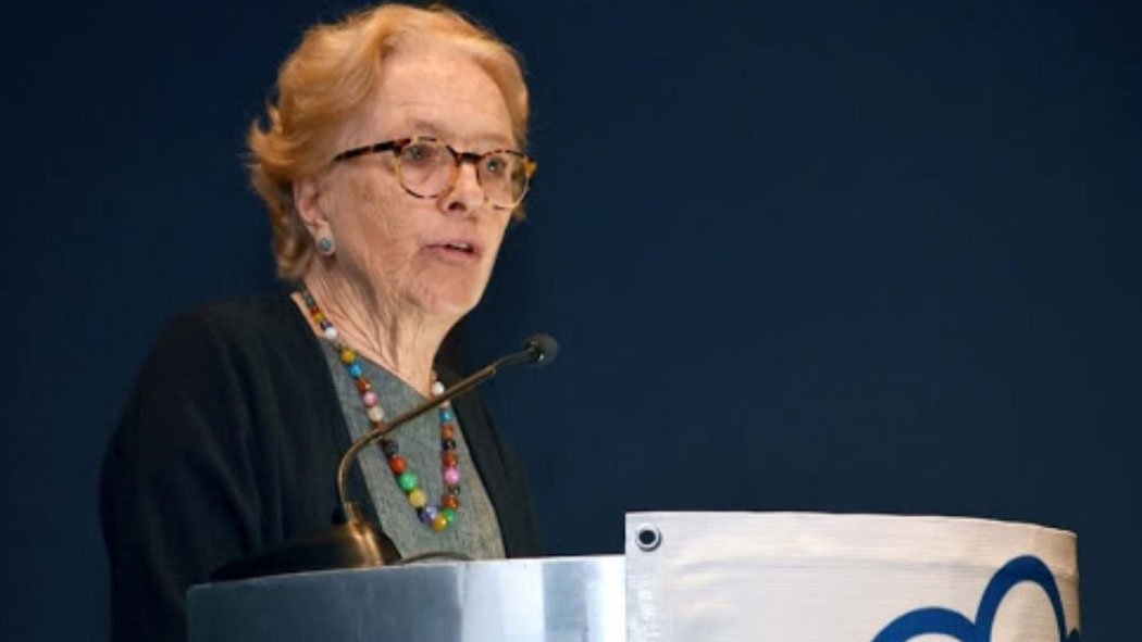 La Secretaría de Salud informó que la subsecretaria de Integración y Desarrollo del Sistema de Salud, Asa Christina Laurell presentó su renunció al cargo, se trata de una de las funcionarias más cercanas al presidente Andrés Manuel López Obrador, con quien colabora desde hace 20 años La Secretaría de Salud informó que la subsecretaria de Integración y Desarrollo del Sistema de Salud, Asa Christina Laurell presentó su renunció al cargo, se trata de una de las funcionarias más cercanas al presidente Andrés Manuel López Obrador, con quien colabora desde hace 20 años