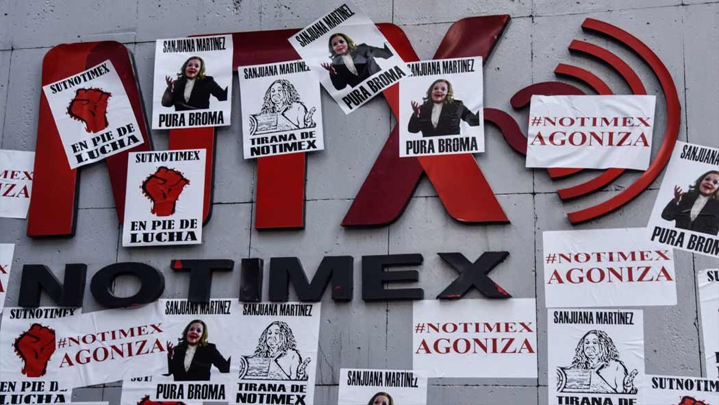 La agencia de noticias del estado mexicano, Notimex, parará labores a partir de este martes 8 de junio, después de que sus máximos órganos de gobierno reconocieran por fin la huelga que sus trabajadores iniciaron a finales de febrero, en la primera pausa de este tipo desde hace más de 27 años. La agencia de noticias del estado mexicano, Notimex, parará labores a partir de este martes 8 de junio, después de que sus máximos órganos de gobierno reconocieran por fin la huelga que sus trabajadores iniciaron a finales de febrero, en la primera pausa de este tipo desde hace más de 27 años.
