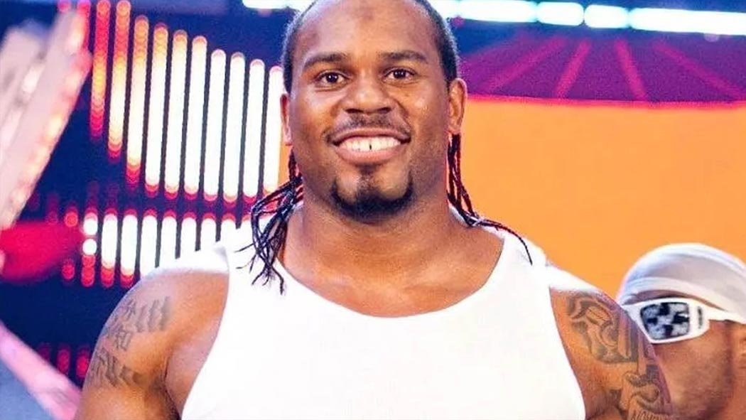 Noticia lamentable en las primeras horas de este miércoles, ya que fue encontrado el cuerpo sin vida del exluchador de WWE, Shad Gaspard, quien el martes fue reportado como desaparecido luego de ser arrastrado por una corriente mientras nadaba junto a su hijo en una playa. Noticia lamentable en las primeras horas de este miércoles, ya que fue encontrado el cuerpo sin vida del exluchador de WWE, Shad Gaspard, quien el martes fue reportado como desaparecido luego de ser arrastrado por una corriente mientras nadaba junto a su hijo en una playa.