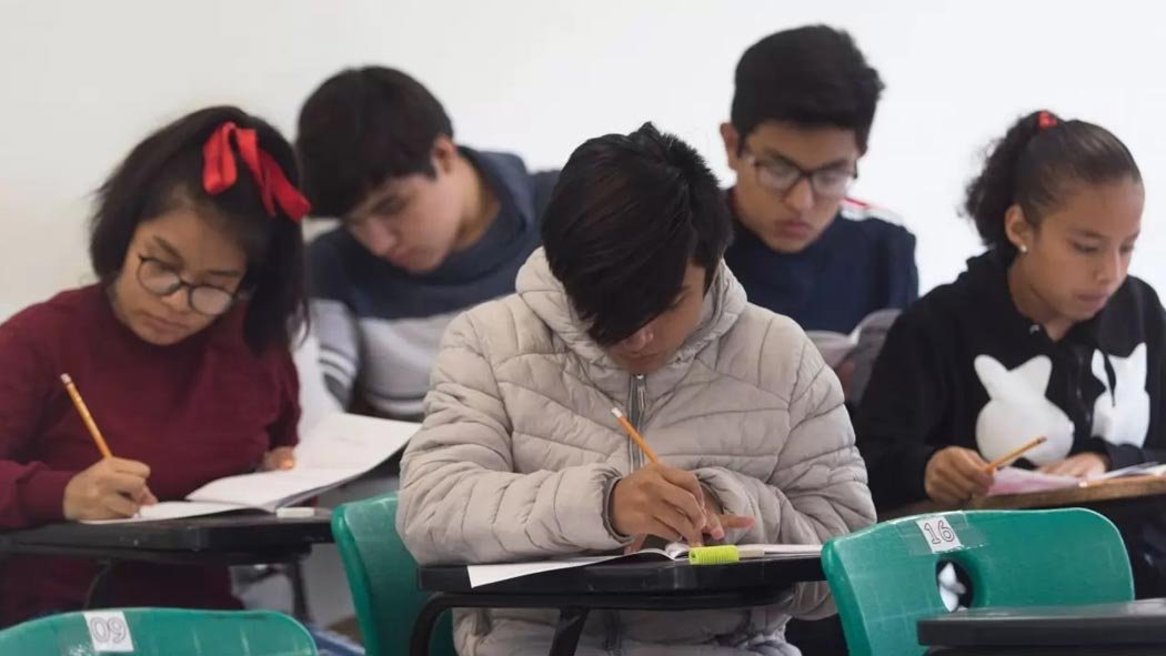 La Comisión Metropolitana de Instituciones Públicas de Educación Media Superior (COMIPEMS) informó nuevas fechas de exámenes de ingreso a bachillerato (educación media superior). La Comisión Metropolitana de Instituciones Públicas de Educación Media Superior (COMIPEMS) informó nuevas fechas de exámenes de ingreso a bachillerato (educación media superior).