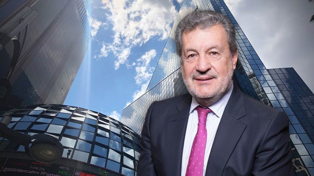 Marcos Martínez encabezó la integración de Santander Mexicano con Serfín, para dar lugar a lo que hoy es Grupo Financiero Santander México, uno de las instituciones líderes del sector. Marcos Martínez encabezó la integración de Santander Mexicano con Serfín, para dar lugar a lo que hoy es Grupo Financiero Santander México, uno de las instituciones líderes del sector.