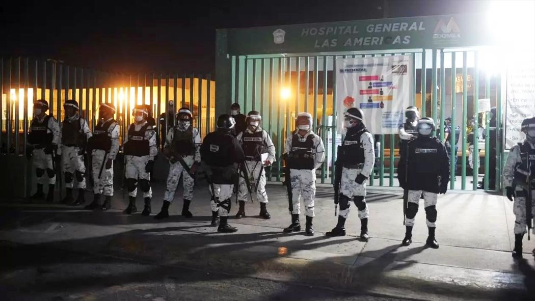 Hugo López-Gatell manifestó su preocupación por el desconocimiento que tienen las personas sobre la forma en que el Covid-19 puede terminar en pocas horas con la vida de una persona que aparentemente ingresa bien a un hospital para su atención médica. Hugo López-Gatell manifestó su preocupación por el desconocimiento que tienen las personas sobre la forma en que el Covid-19 puede terminar en pocas horas con la vida de una persona que aparentemente ingresa bien a un hospital para su atención médica.