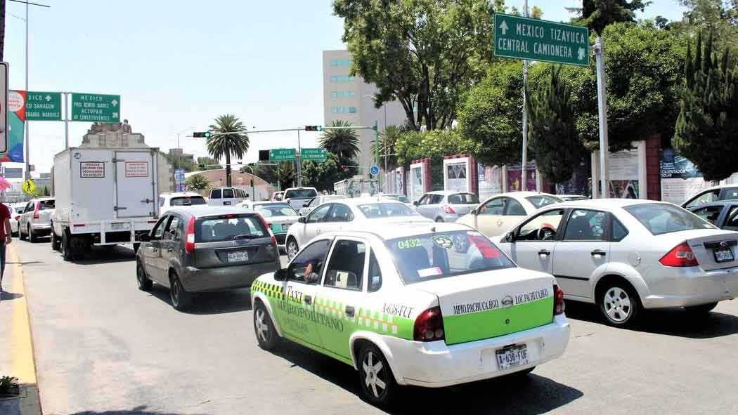 Aplicado en la Ciudad de México, el programa Hoy No Circula se aplicará en Pachuca y la zona metropolitana de Hidalgo, además de que se anunció que sólo se podrá circular con máximo dos personas por vehículo. Aplicado en la Ciudad de México, el programa Hoy No Circula se aplicará en Pachuca y la zona metropolitana de Hidalgo, además de que se anunció que sólo se podrá circular con máximo dos personas por vehículo.