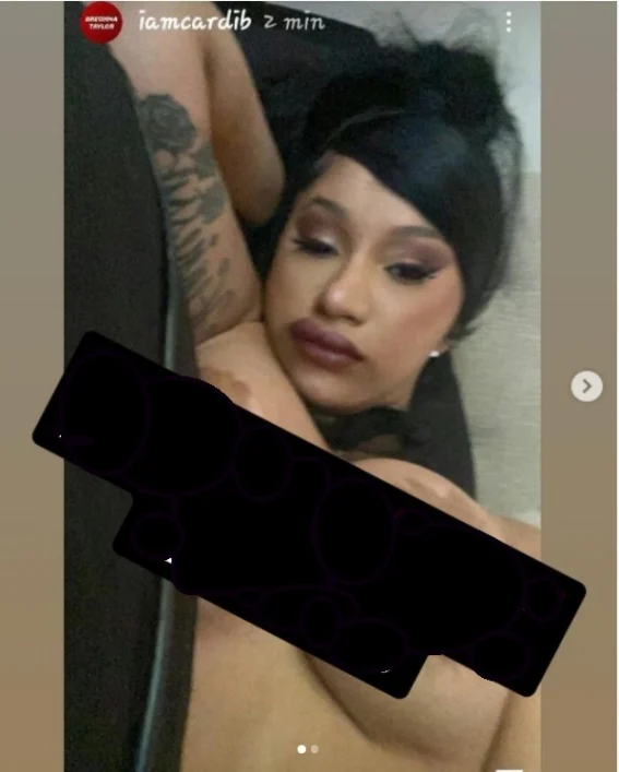 Cardi B publica foto en topless desnuda pero la borra en seguida