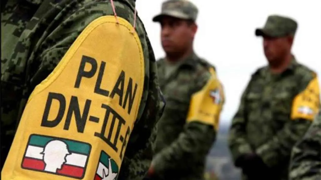 Ante la llegada del huracán “Delta”, el presidente Andrés Manuel López Obrador anunció la implementación del Plan DN-III en la península de Yucatán, por lo que se movilizarán 5 mil elementos de las Fuerzas Armadas y será el almirante José Rafael Ojeda Durán, secretario de Marina (Semar), quien esté mando del equipo que el gobierno federal envió a la península de Yucatán.