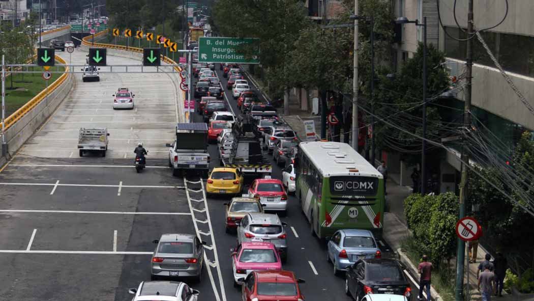 Aplicado en la Ciudad de México, el programa Hoy No Circula se aplicará en Pachuca y la zona metropolitana de Hidalgo, además de que se anunció que sólo se podrá circular con máximo dos personas por vehículo. Aplicado en la Ciudad de México, el programa Hoy No Circula se aplicará en Pachuca y la zona metropolitana de Hidalgo, además de que se anunció que sólo se podrá circular con máximo dos personas por vehículo.