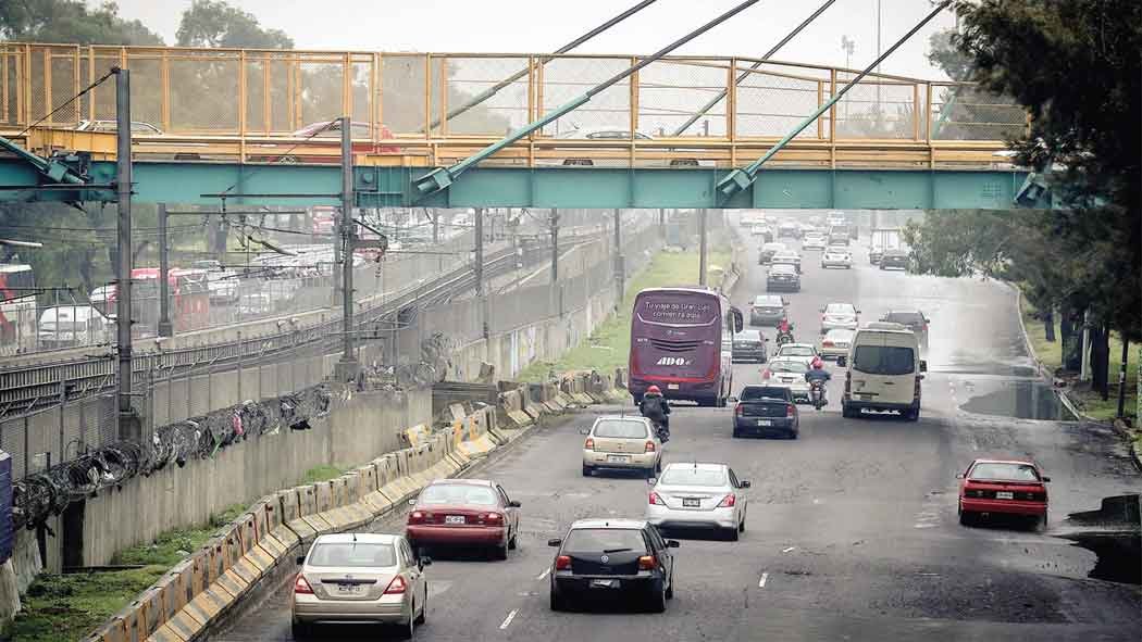 Aplicado en la Ciudad de México, el programa Hoy No Circula se aplicará en Pachuca y la zona metropolitana de Hidalgo, además de que se anunció que sólo se podrá circular con máximo dos personas por vehículo. Aplicado en la Ciudad de México, el programa Hoy No Circula se aplicará en Pachuca y la zona metropolitana de Hidalgo, además de que se anunció que sólo se podrá circular con máximo dos personas por vehículo.