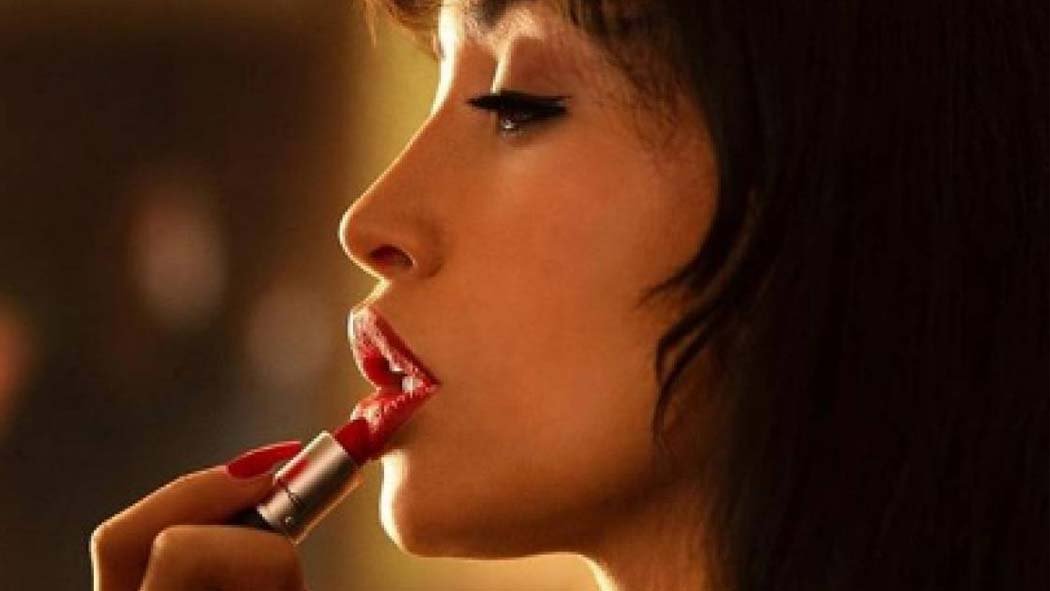 "Selena: La Serie" compartió la fecha de estreno y teaser de una historia que retrata la transición a la madurez de Selena Quintanilla en el momento en que sus sueños comienzan a hacerse realidad, cuando ella y su familia deben tomar decisiones cruciales y desgarradoras para sortear los altibajos del éxito, las pérdidas, el amor y la música. "Selena: La Serie" compartió la fecha de estreno y teaser de una historia que retrata la transición a la madurez de Selena Quintanilla en el momento en que sus sueños comienzan a hacerse realidad, cuando ella y su familia deben tomar decisiones cruciales y desgarradoras para sortear los altibajos del éxito, las pérdidas, el amor y la música.