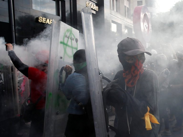 Manifestación pro aborto CDMX deja varias civiles lesionadas y policías