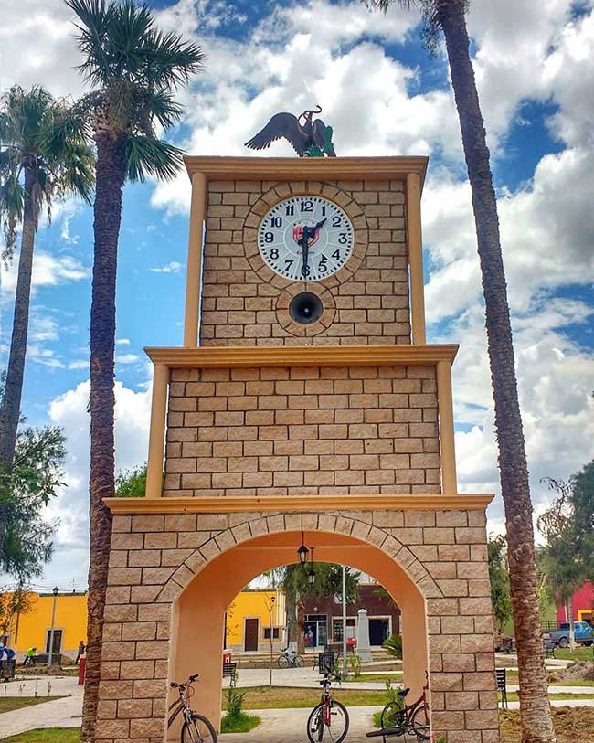 Pueblo Mágico Viesca, Coahuila - Reloj del Bicentenario