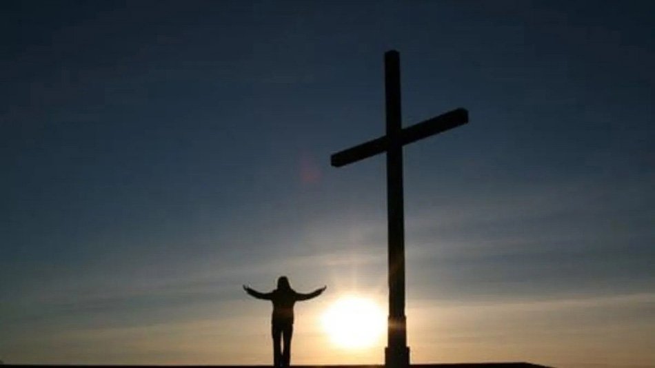 El Sábado de Gloria es un día de luto para la religión católica, debido a la muerte de Jesús en la Cruz El Sábado de Gloria es un día de luto para la religión católica, debido a la muerte de Jesús en la Cruz