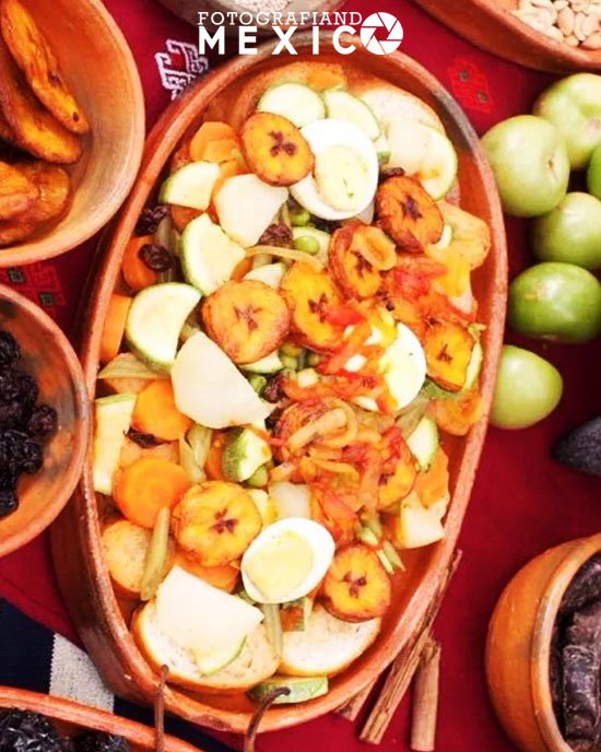 Sopa de pan, un platillo espeso y aromático de la cocina chiapaneca