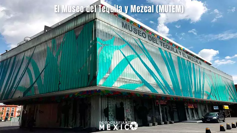 MUTEM en Plaza Garibaldi