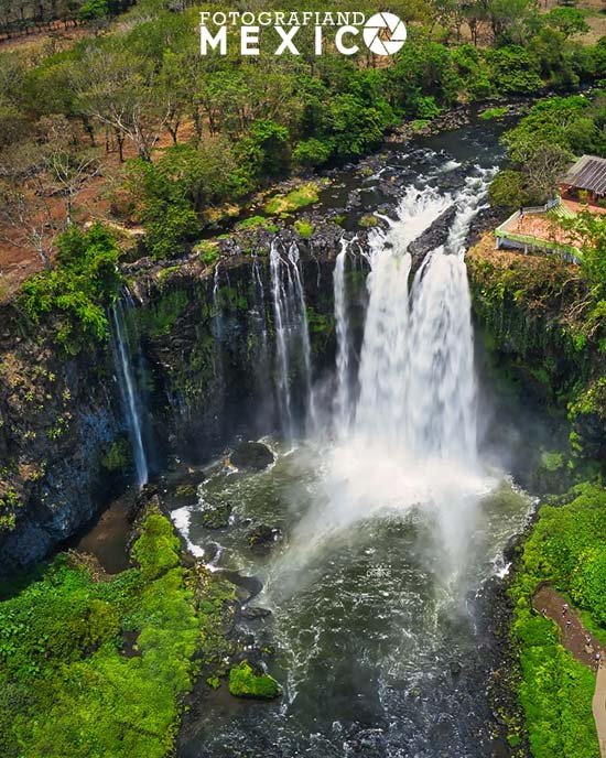 Cascada de El Salto de Eyipantla