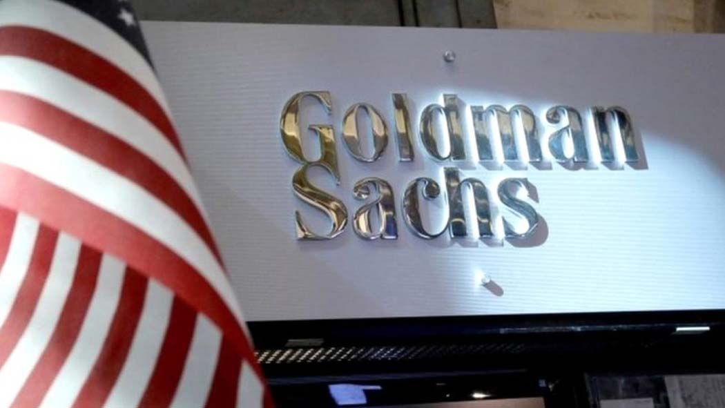 Goldman Sachs ha comenzado a ofrecer a los inversores acceso a forwards no entregables (NDF), un derivado vinculado al precio del bitcoin que se paga en efectivo, según informa 'CoinDesk', citando a la empresa.