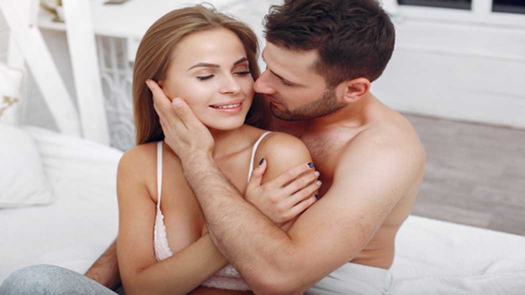Las feromonas también cuentan y estos perfumes pueden provocar respuestas eróticas en otras personas. En este sentido, existe una gran variedad de fragancias que pueden convertirse en un magnífico aliado para triunfar a la hora de ligar o flirtear. Las feromonas también cuentan y estos perfumes pueden provocar respuestas eróticas en otras personas. En este sentido, existe una gran variedad de fragancias que pueden convertirse en un magnífico aliado para triunfar a la hora de ligar o flirtear.