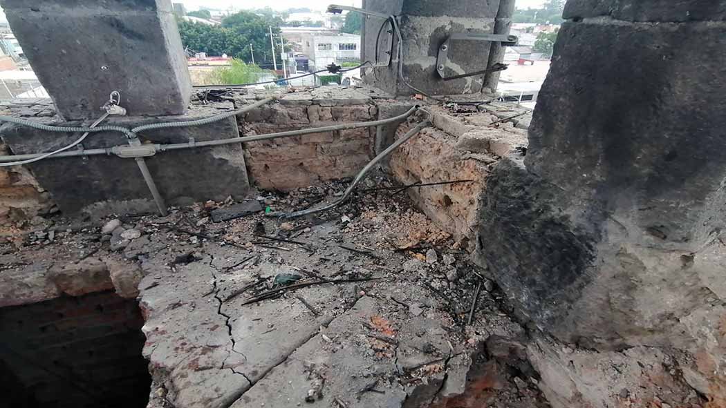 Explosión en templo del barrio Analco, deja 4 heridos graves