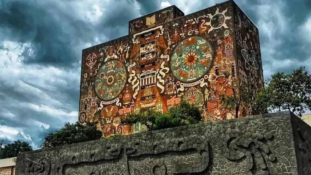 La UNAM tendrá regreso a clases presenciales de forma gradual por semáforo verde; asegura que la institución “nunca se detuvo ni se detendrá”. Por semáforo verde UNAM aumenta regreso a clases presenciales