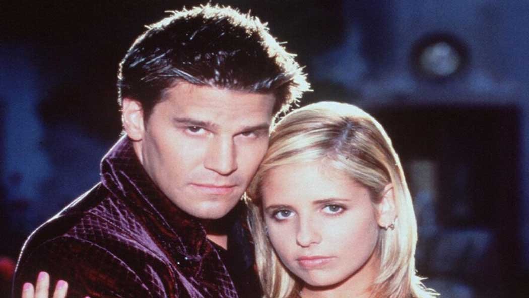 Hasta el momento es poco lo que se sabe sobre el origen del video del David Boreanaz y mucho menos sobre la persona a la que fue dedicado. Hasta el momento es poco lo que se sabe sobre el origen del video del David Boreanaz y mucho menos sobre la persona a la que fue dedicado.