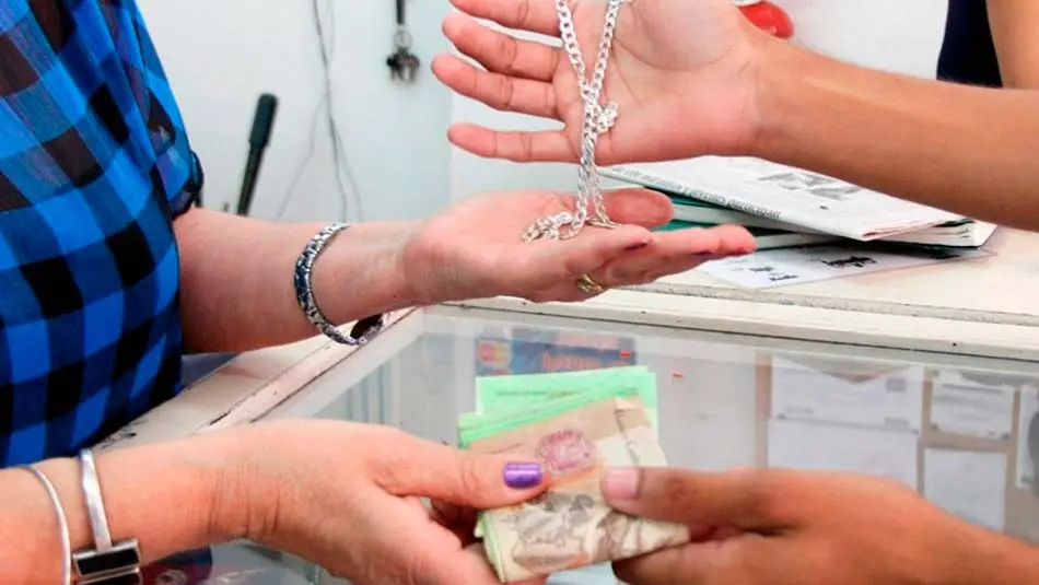 El empeño una forma de obtener algo de dinero para las vacaciones