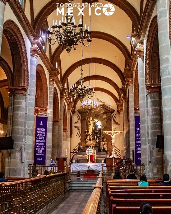 Imagen del interior de la Catedral de Oaxaca