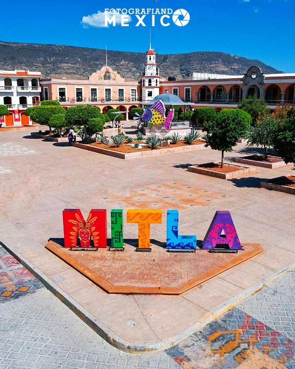Mitla es otro sitio arqueológico que debes conocer en tu viaje a Oaxaca
