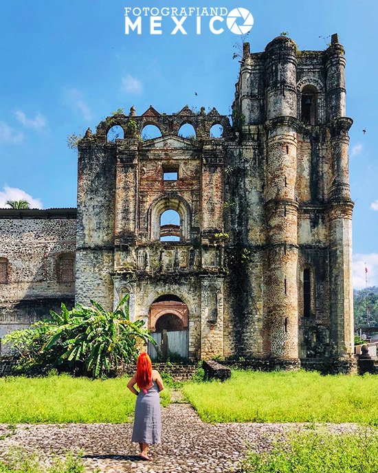 Ex convento de Santo Domingo El ex convento de Santo Domingo es un edificio religioso que se encuentra en el centro histórico de Chiapa de Corzo.