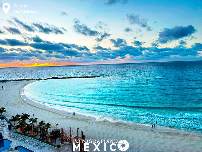 ¿Cuál es el mes más barato para viajar a Cancún?
